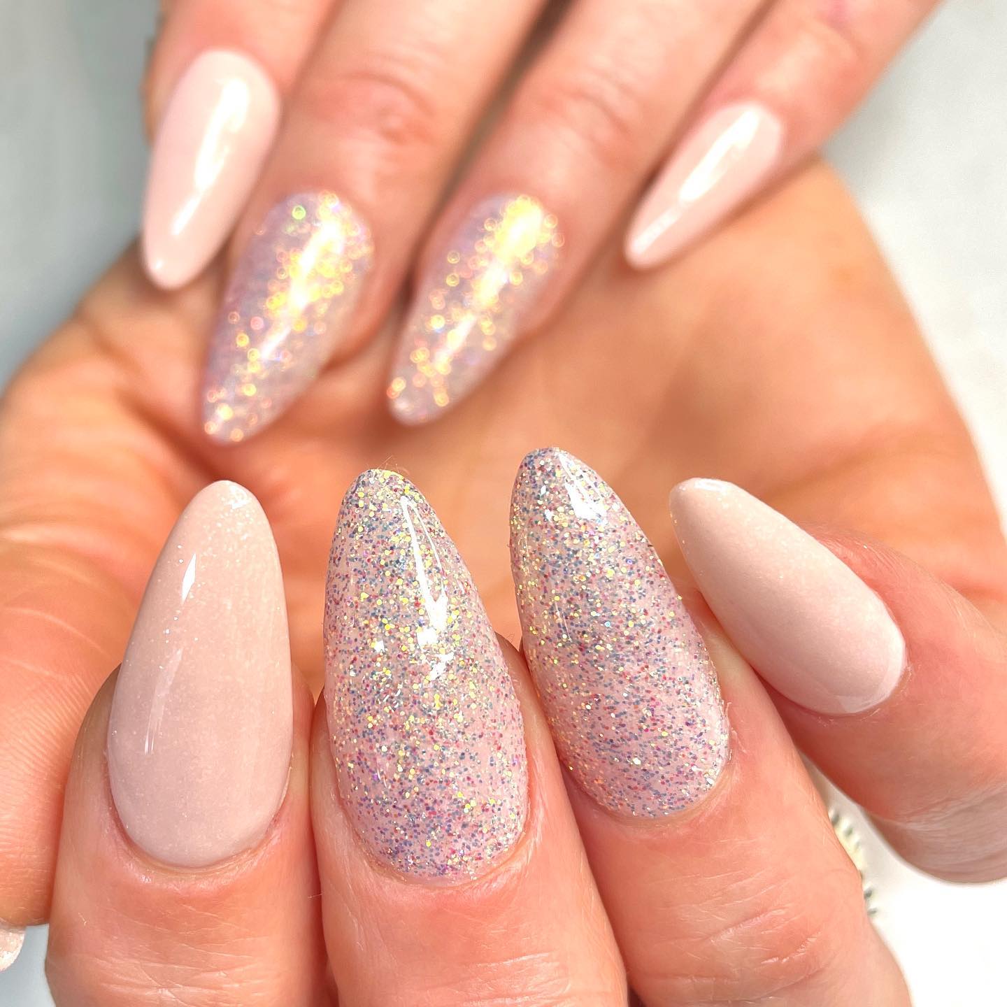 Soft Gel Tips | Almond Short Clear - 600pk